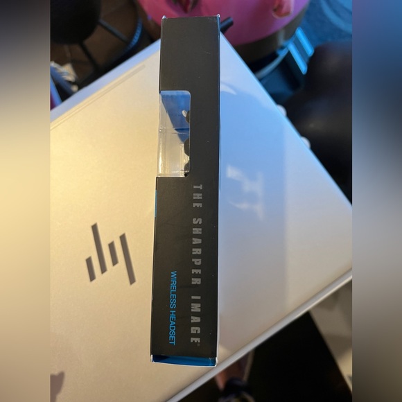 Sharper Image Bluetooth Wireless Headset *NIB* MSRP: $100+tax - Picture 4 of 4